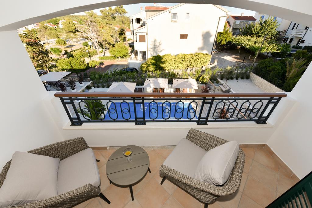 Mediterraneo Garden Apartments Petrčane Exterior foto