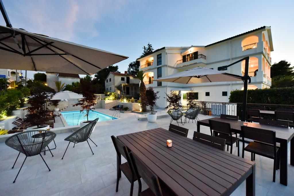 Mediterraneo Garden Apartments Petrčane Exterior foto