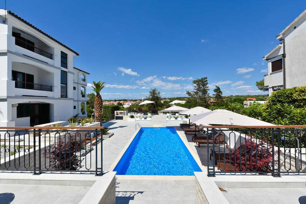 Mediterraneo Garden Apartments Petrčane Exterior foto